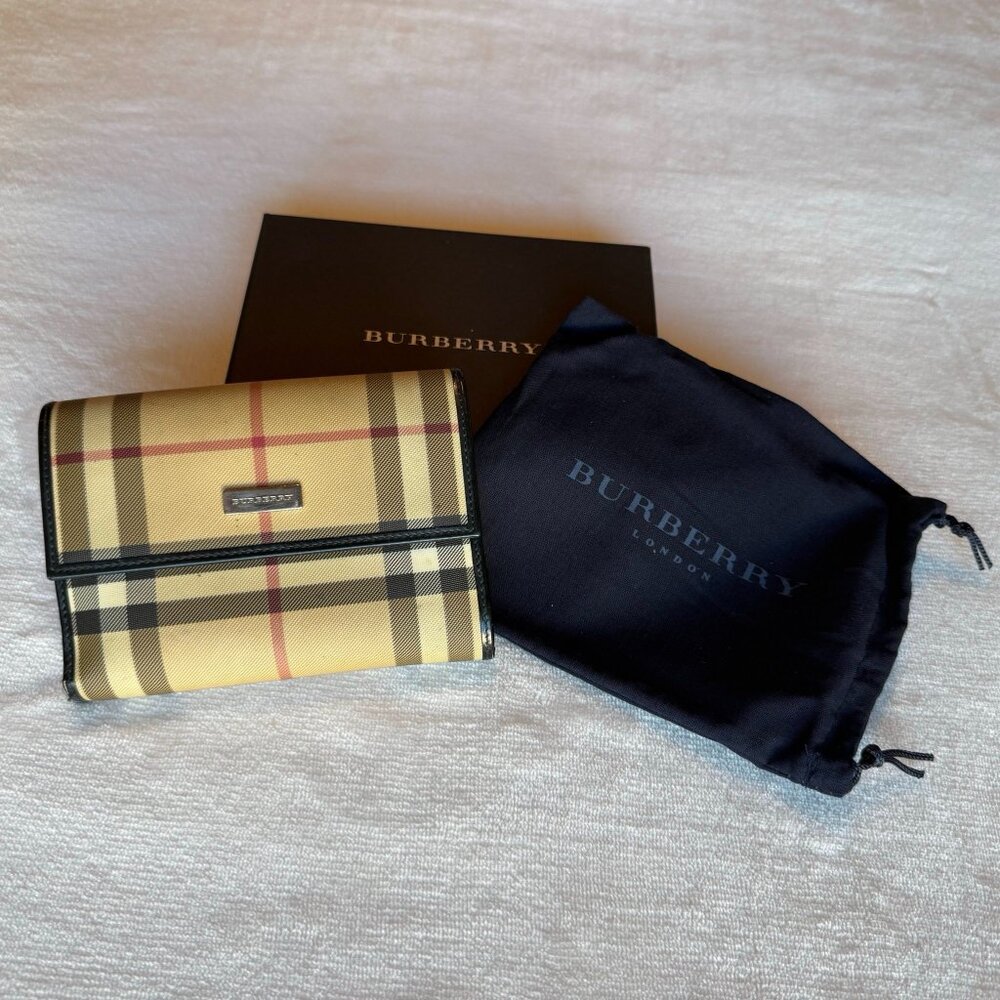Burberry Nova Check wallet with box and dust bag